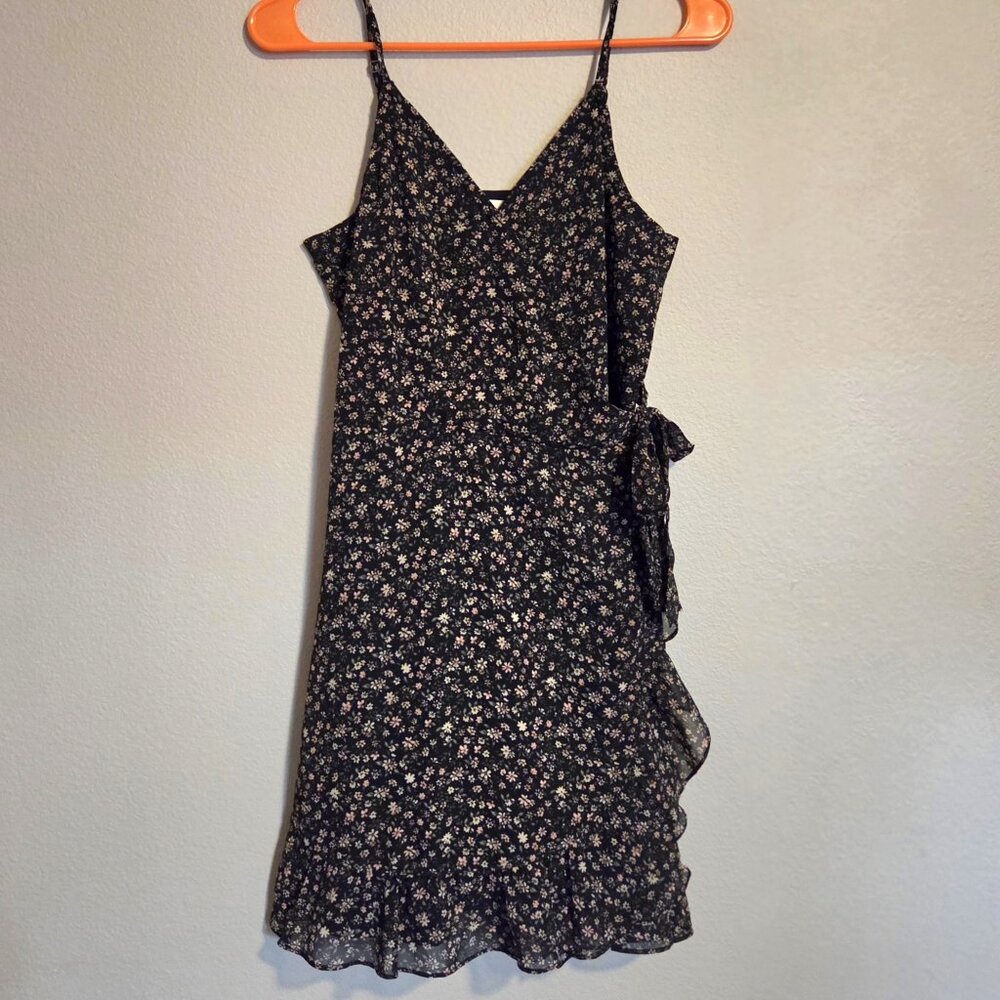 NWT Women's Hollister Black with Mini Flower Pattern Summer Cross Wrap Dress, S